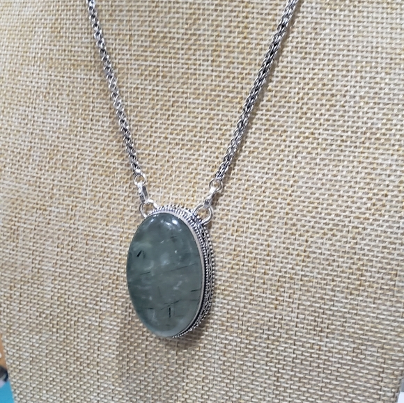 Handmade Unisex Prehnite 925 Silver Pendant Neckla - Picture 10 of 13